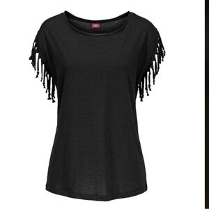 NWOT SMALL BLACK FRINGED SLEEVE TEE